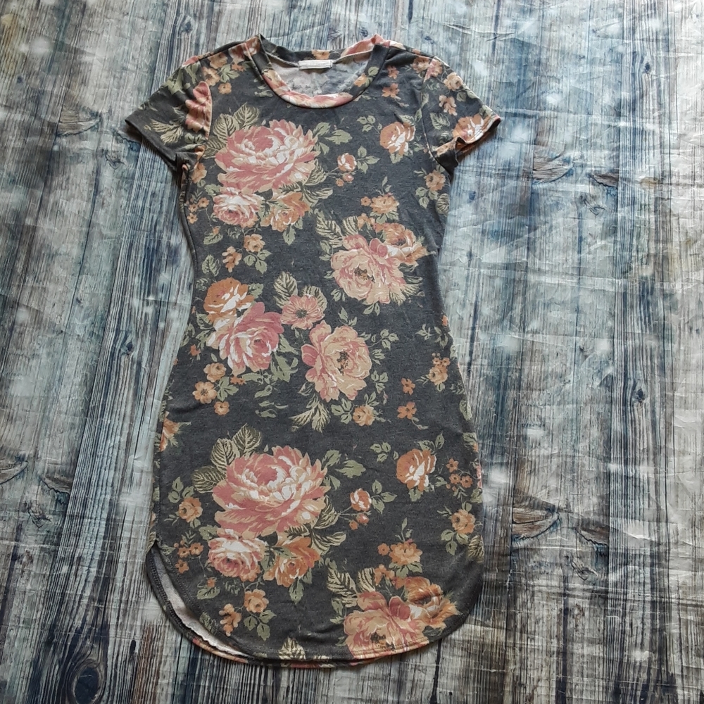 Mind Code Flower T-Shirt Dress